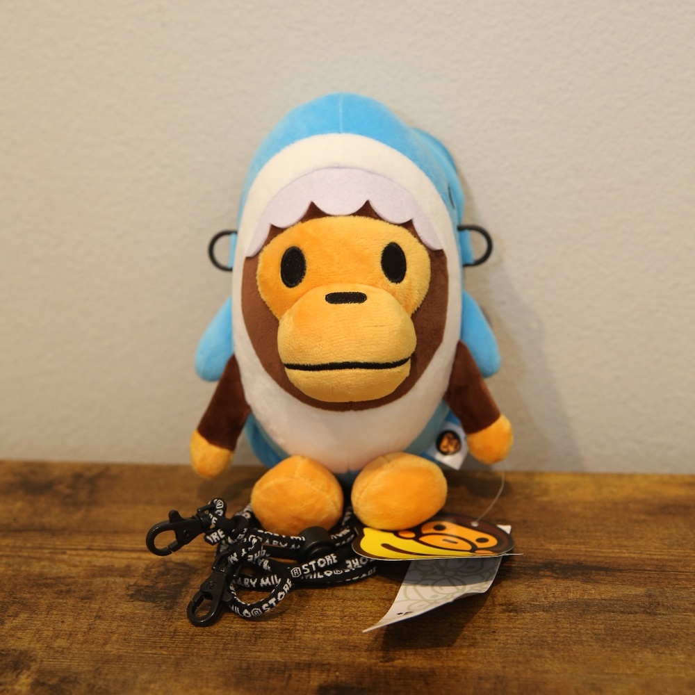 BAPE Kids Blue Baby Milo Plush Mobile Bag